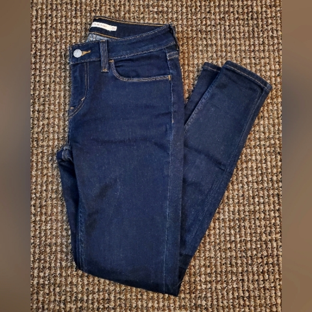 Levi's 535 Super Skinny Jeans